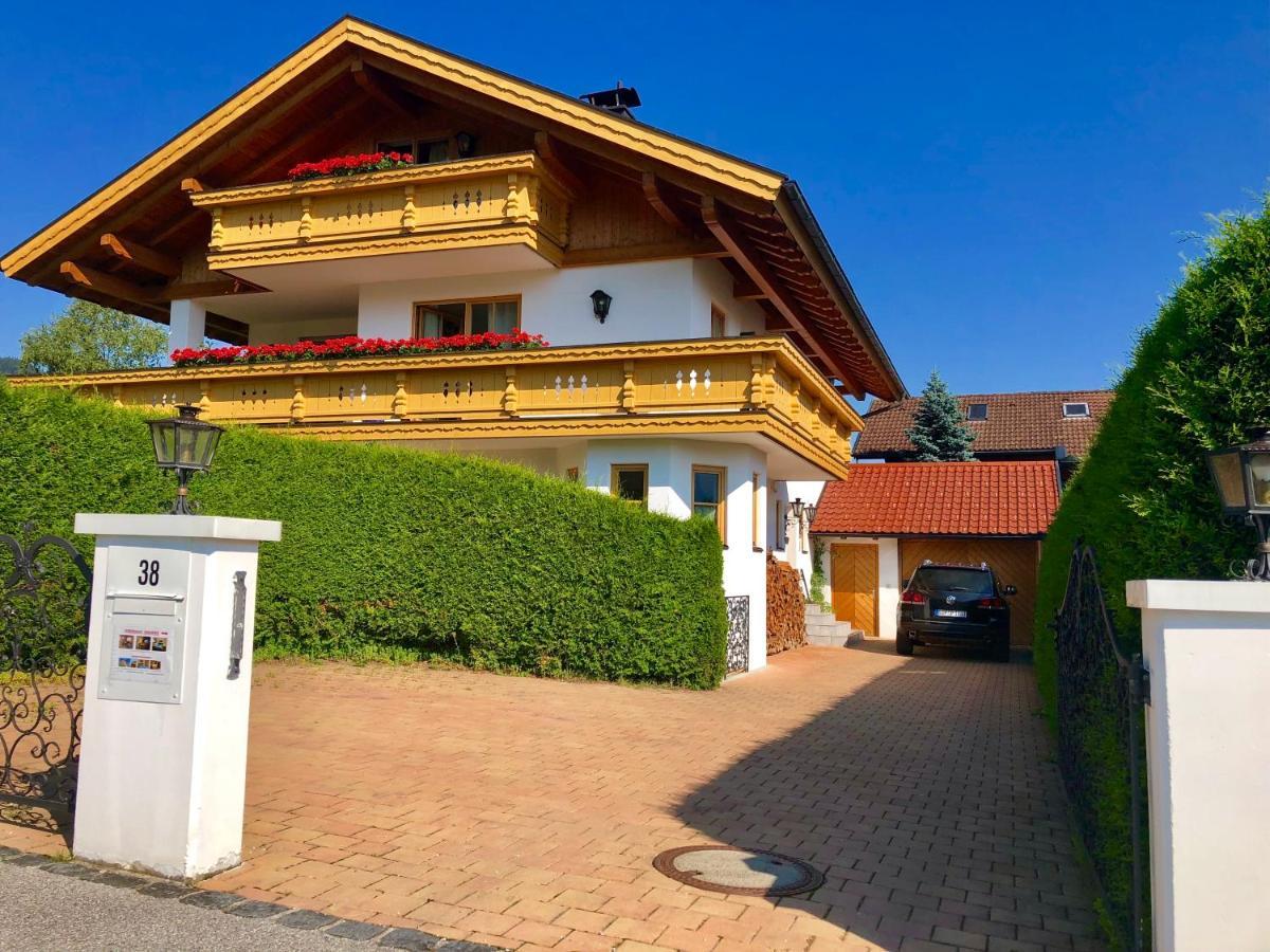 Ferienwohnung Mit Bergblick อุนเทอร์อัมเมอร์เกา ภายนอก รูปภาพ