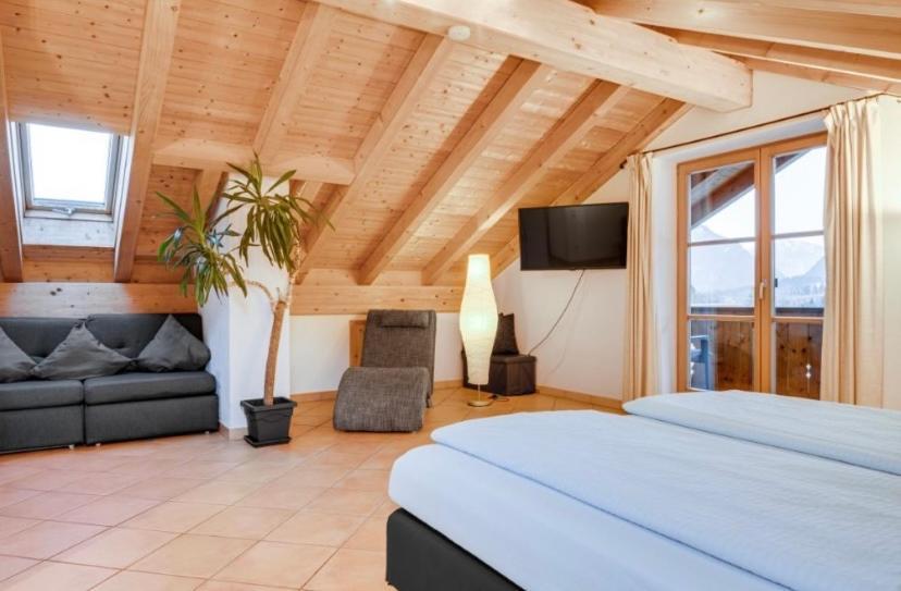 Ferienwohnung Mit Bergblick อุนเทอร์อัมเมอร์เกา ภายนอก รูปภาพ