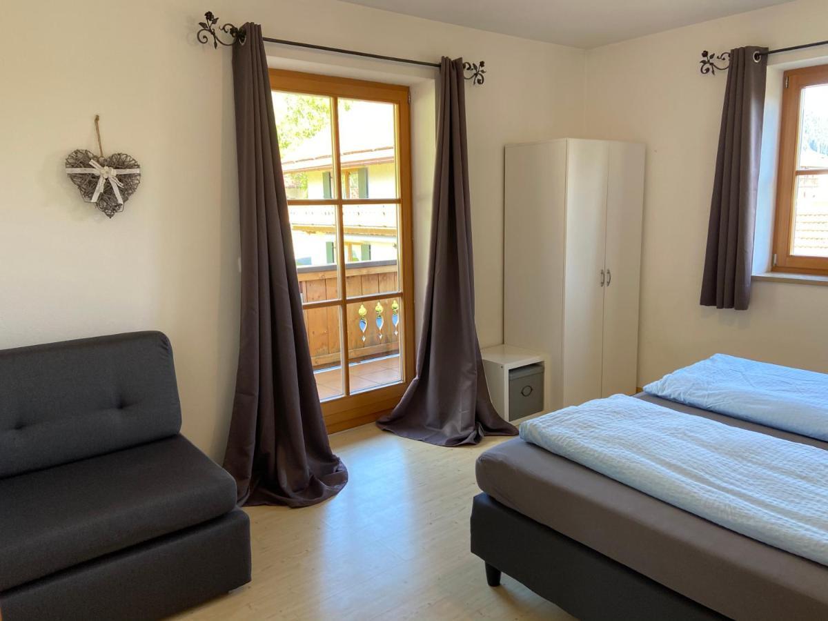 Ferienwohnung Mit Bergblick อุนเทอร์อัมเมอร์เกา ภายนอก รูปภาพ